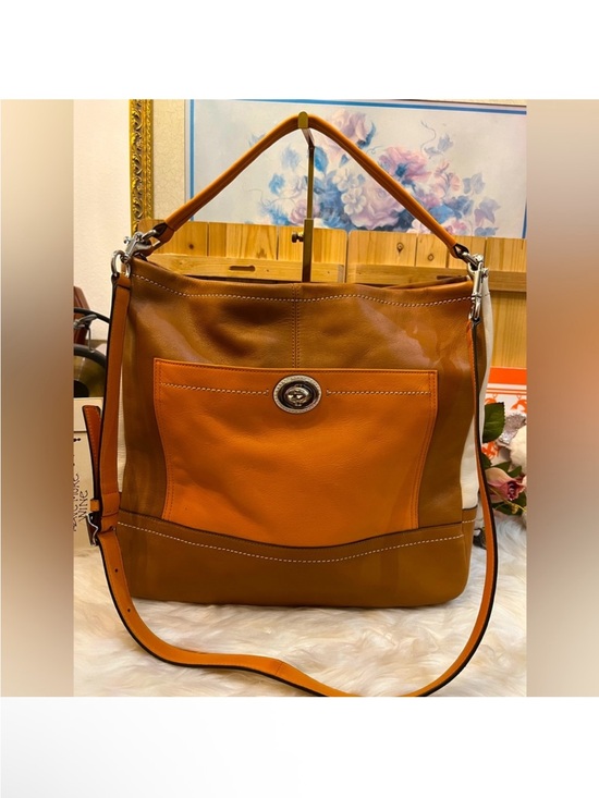 Coach Handbags - Coach Park Colorblock LeatherHobo Crossbody Tote F24369 Tan Orange EUC